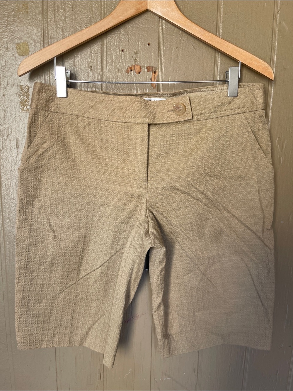 Trina Turk Dress Shorts in Tan Size 8